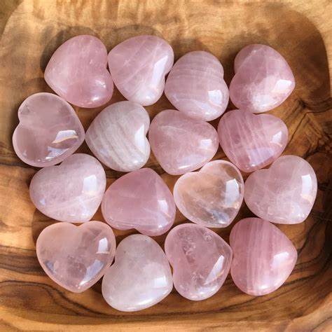 CRYSTALS HEALING FOR LOVE AND RELATIONSHIPS