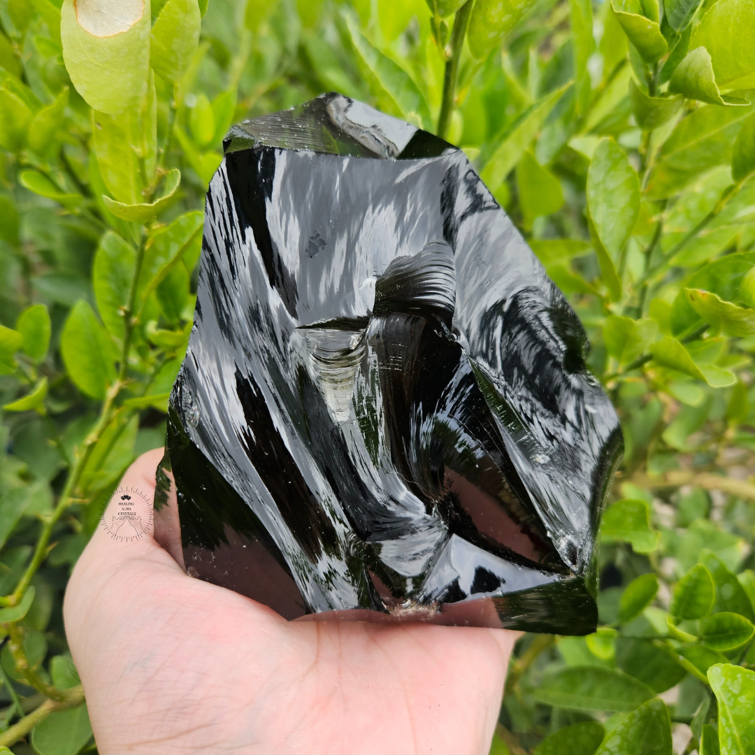 Black Obsidian Raw 1121g