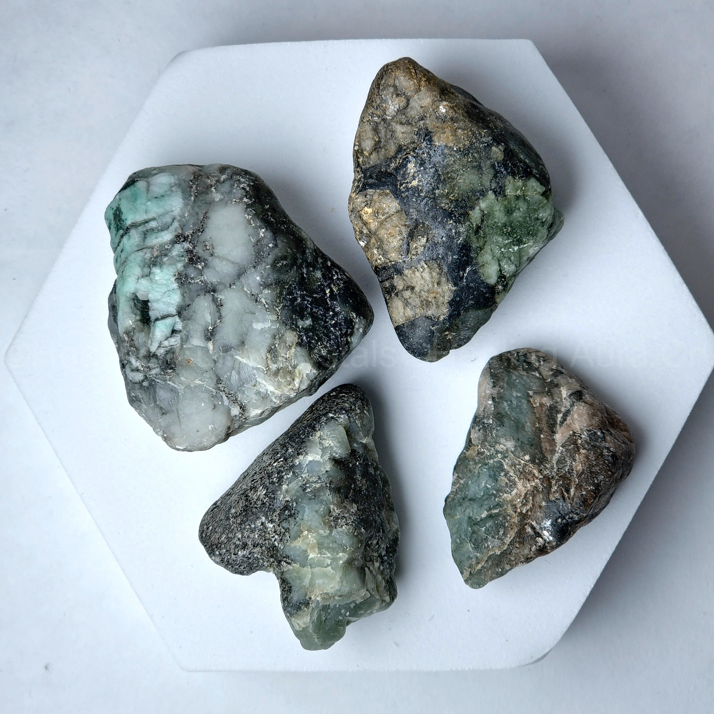 Emerald Raw Stone 30-50g