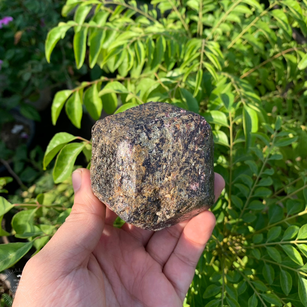 Garnet Raw 636g