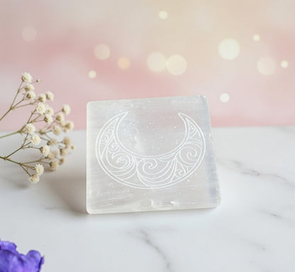 Selenite Charging Plate with carving (3 inch)