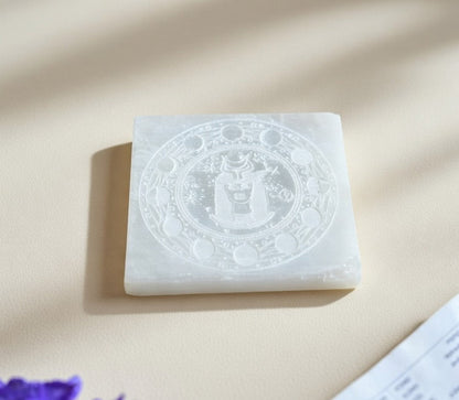 Selenite Charging Plate with carving (3 inch)