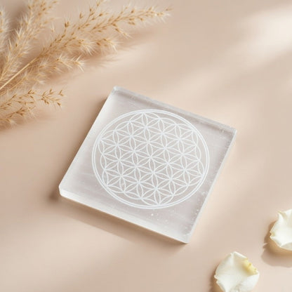 Selenite Charging Plate with carving (3 inch)