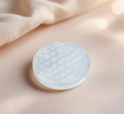 Selenite Charging Plate with carving (3 inch)