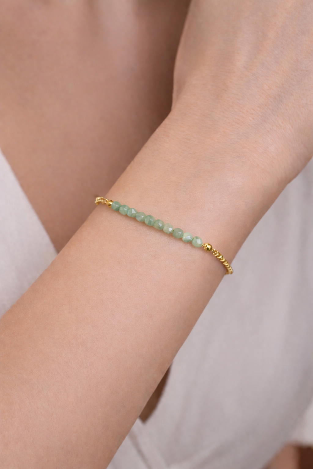 Minimal Diamond Cut Crystal Bracelet in chain (2mm)