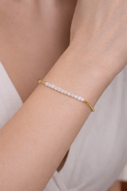 Minimal Diamond Cut Crystal Bracelet in chain (2mm)