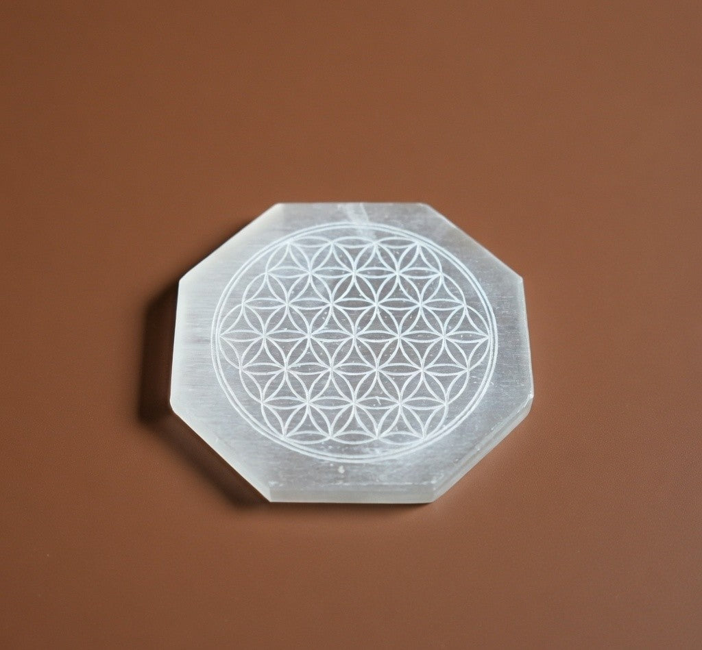 Selenite Charging Plate with carving (3 inch)