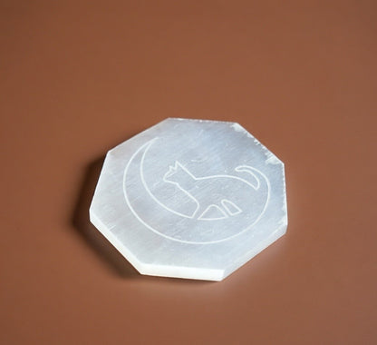 Selenite Charging Plate with carving (3 inch)