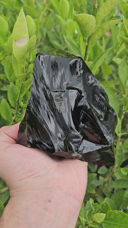 Black Obsidian Raw 1121g