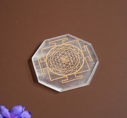 Selenite Charging Plate with carving (3 inch)