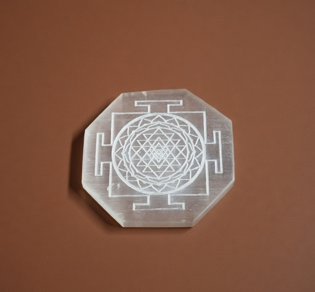 Selenite Charging Plate with carving (3 inch)