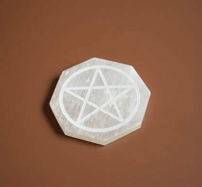 Selenite Charging Plate with carving (3 inch)